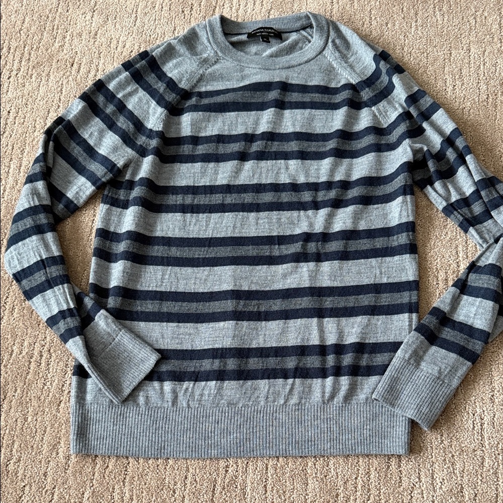 Banana Republic Men's Sweater in Gray and Navy Stripes